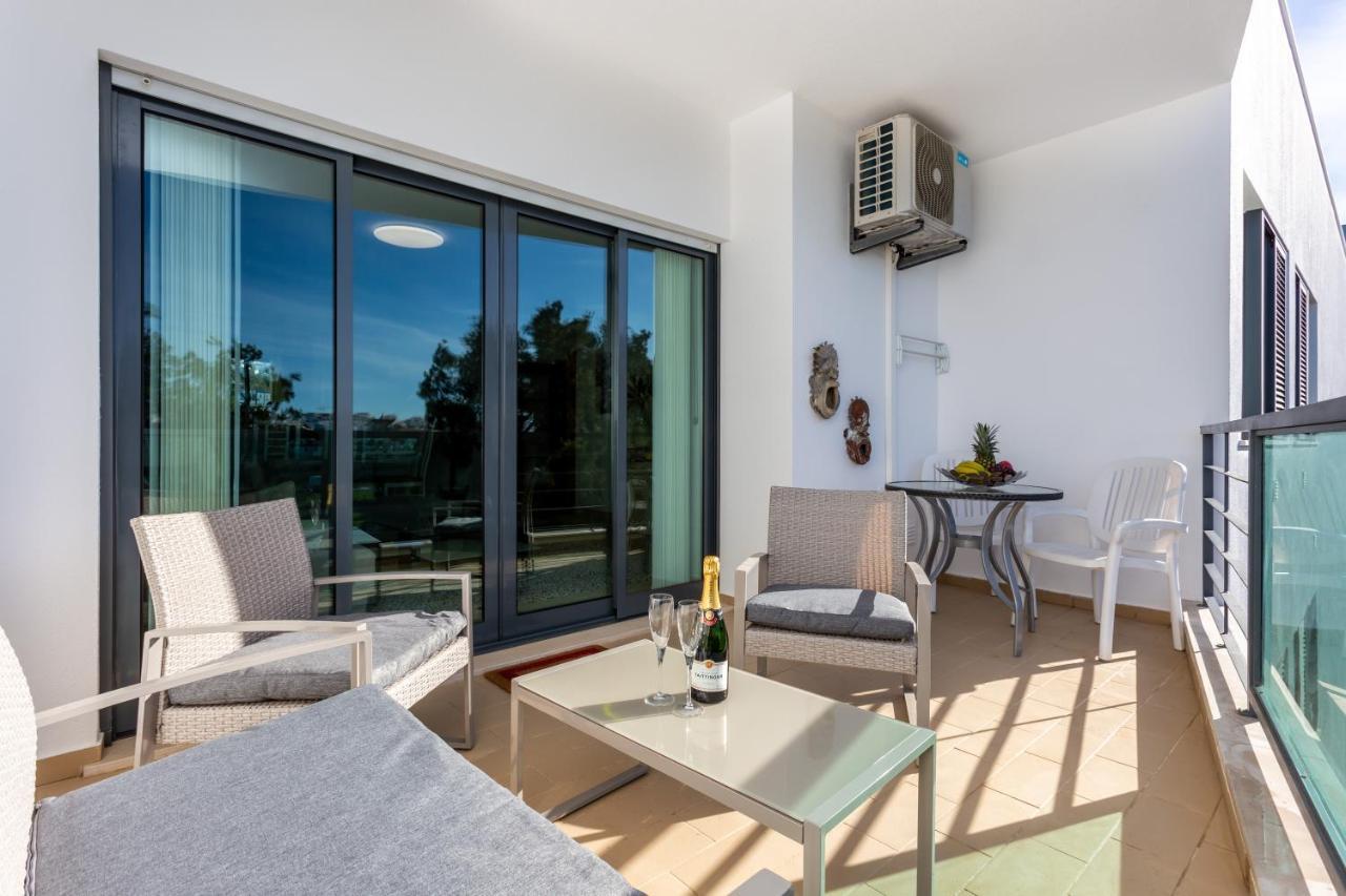 Sacha'S Sweet Home, Lovely 2 Bedroom Apartment, Walking Distance To Town, Beach And Marina Лагос Екстериор снимка
